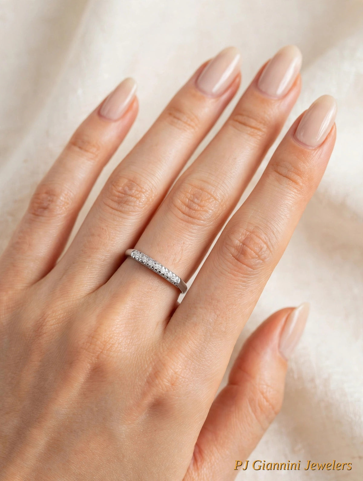 14K White Gold Diamond Wedding Ring Band — Estate, Size 6.25