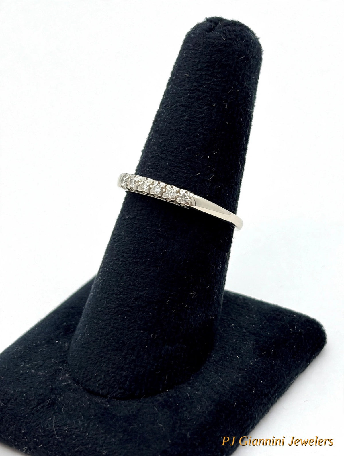 14K White Gold Diamond Wedding Ring Band — Estate, Size 6.25